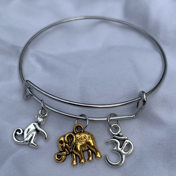Brand New! Handmade! Adjustable Charm Bangle Bracelet! - Picture 4 of 4